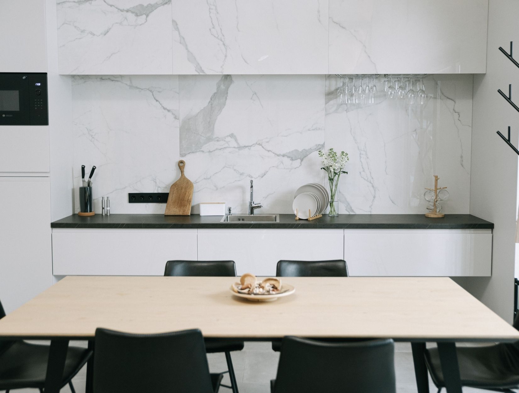 How do you handle homes with kids’ toys?